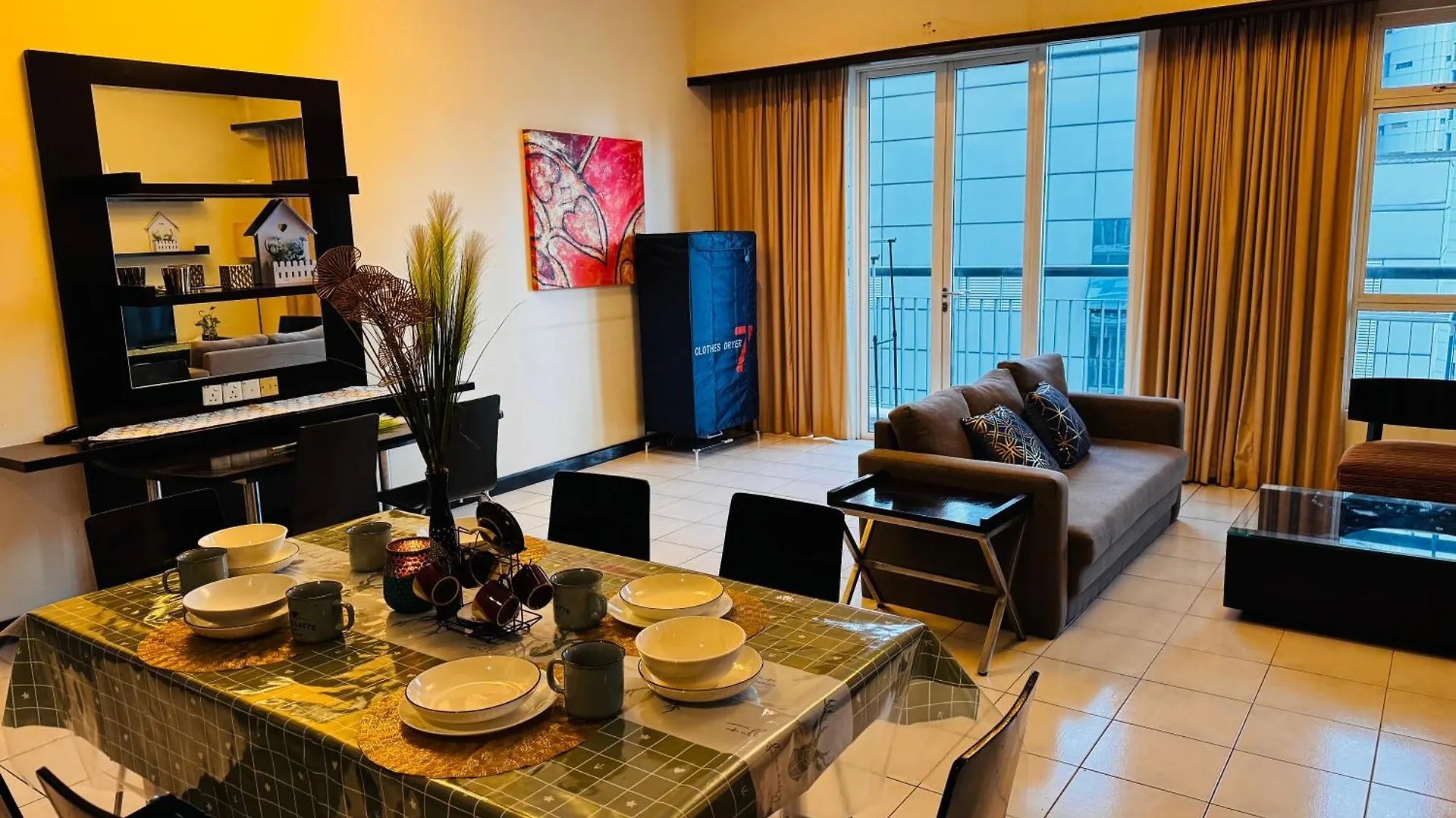126 Bukit Ceylon 5 Minutes To Jalan Alor Pavilion Bukit Bintang 2R2B 8Pax location