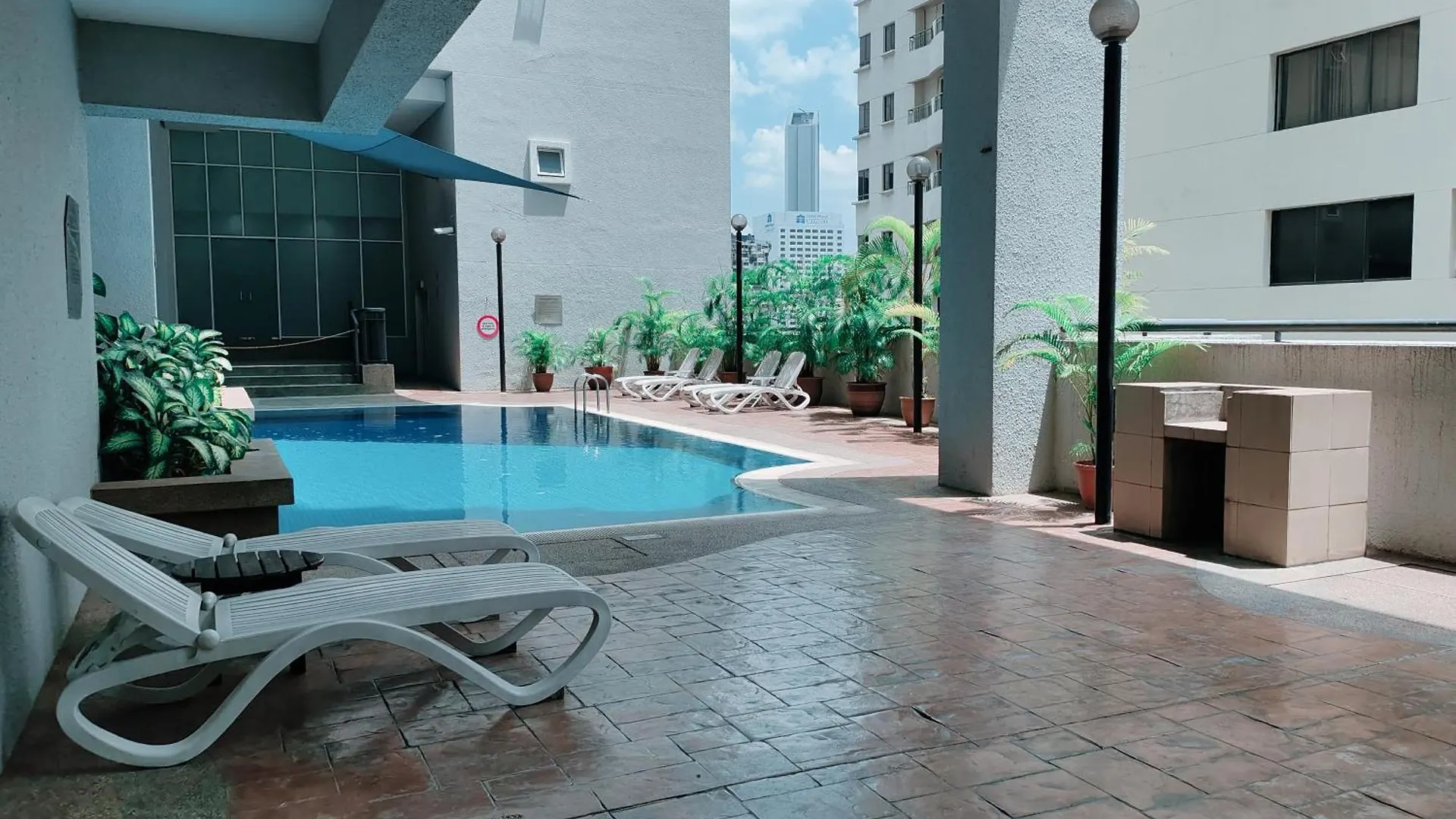 126 Bukit Ceylon 5 Minutes To Jalan Alor Pavilion Bukit Bintang 2R2B 8Pax Kuala Lumpur Malaysia
