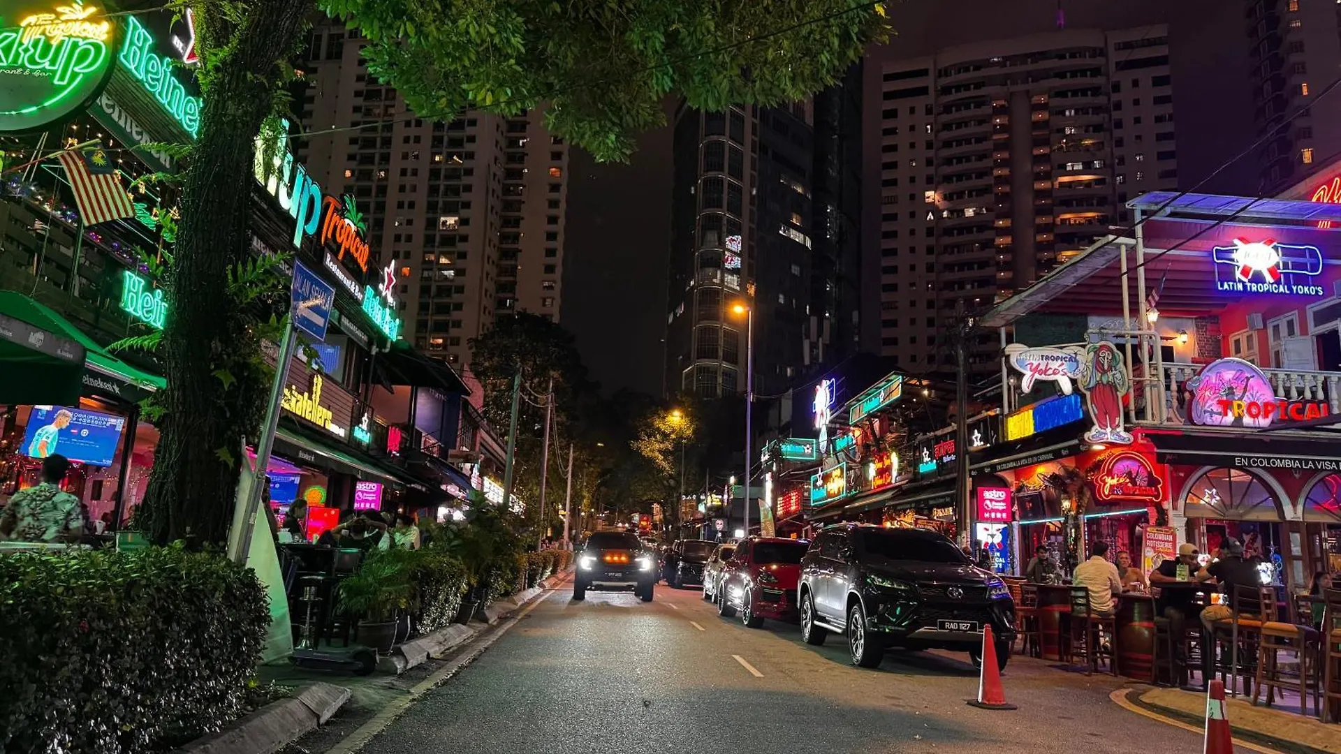 Apartment 126 Bukit Ceylon 5 Minutes To Jalan Alor Pavilion Bukit Bintang 2R2B 8Pax Kuala Lumpur