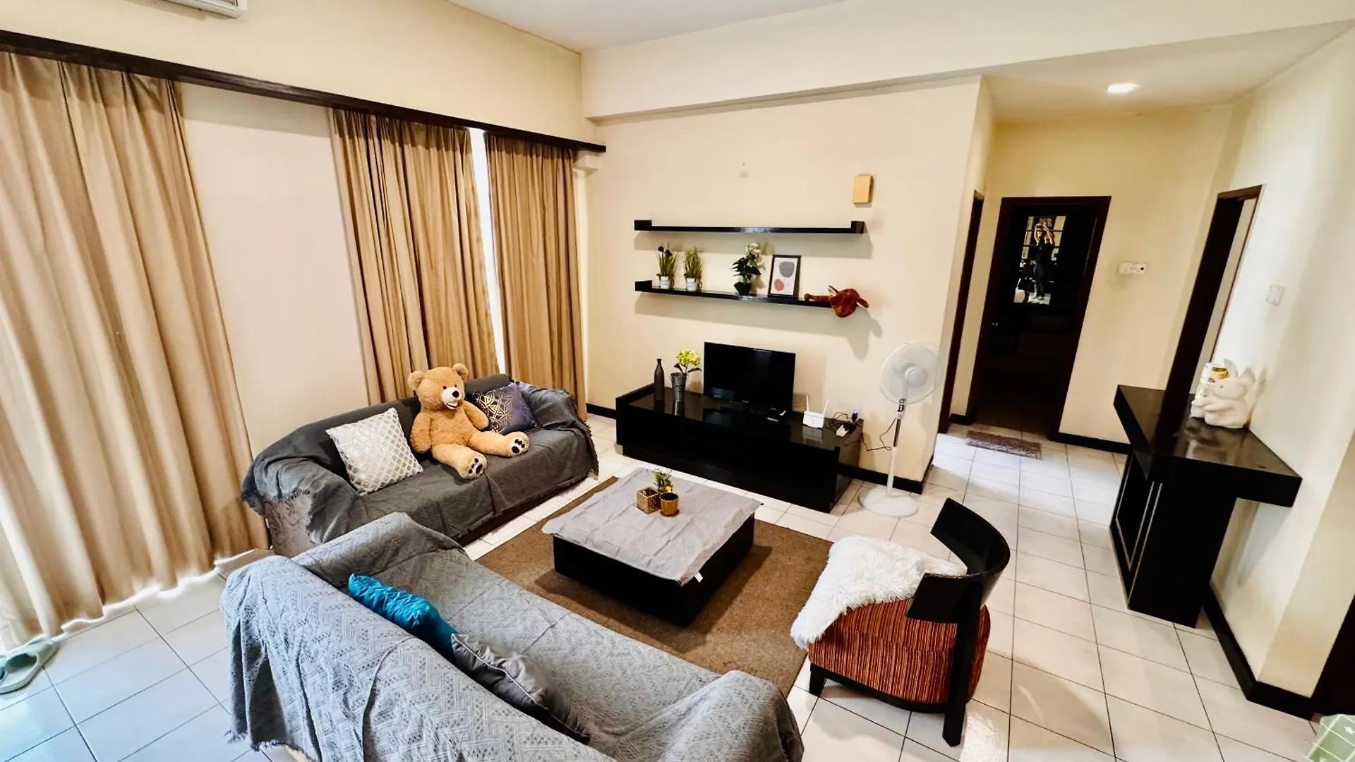 126 Bukit Ceylon 5 Minutes To Jalan Alor Pavilion Bukit Bintang 2R2B 8Pax Kuala Lumpur