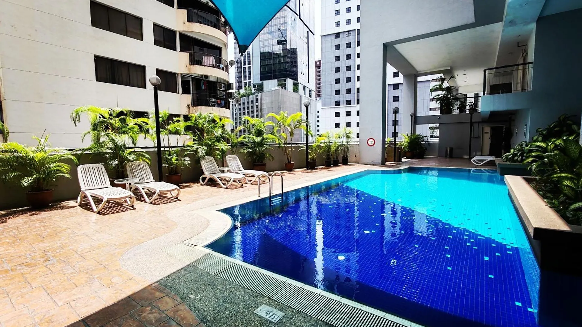 126 Bukit Ceylon 5 Minutes To Jalan Alor Pavilion Bukit Bintang 2R2B 8Pax Kuala Lumpur Malaysia